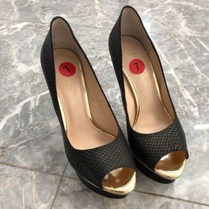 Enzo Angiolini pumps. Size 7. New.